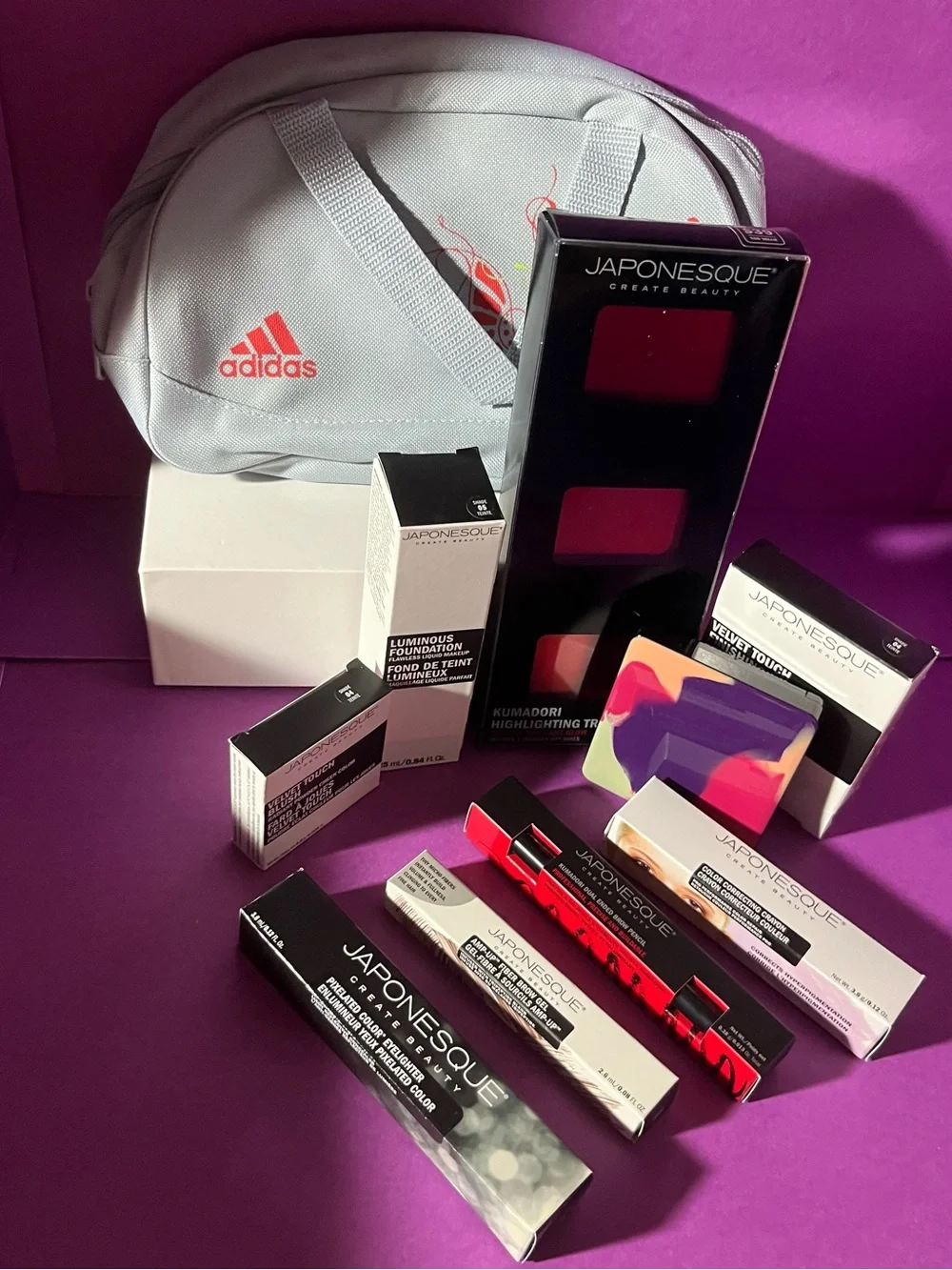 JAPONESQUE - MAKEUP COLLECTION and ADIDAS BAG